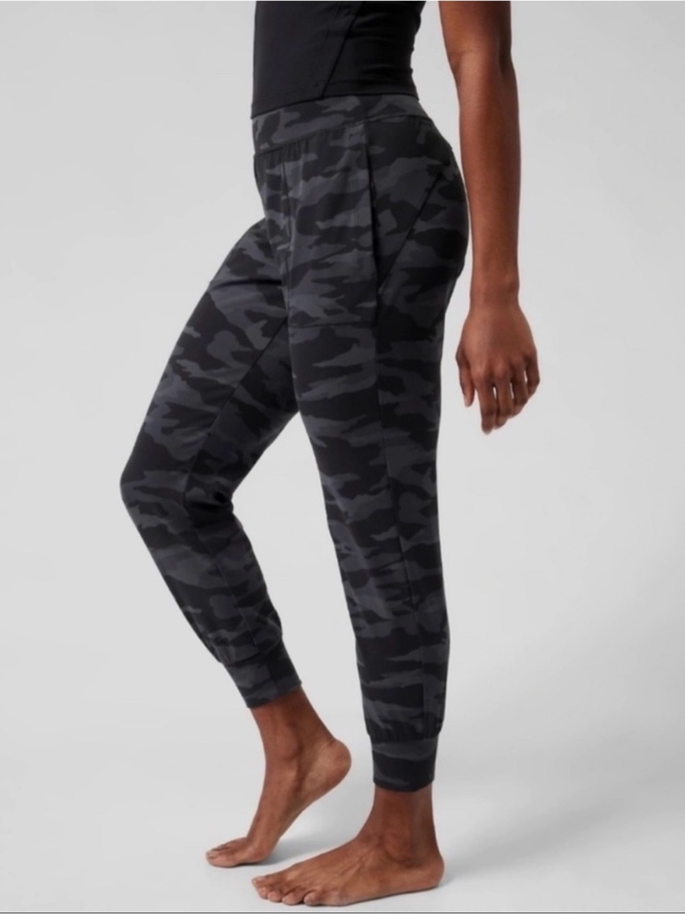 NWT Athleta Salutation Camo Jogger High Rise Fall Athleisure Pilates XS Petite